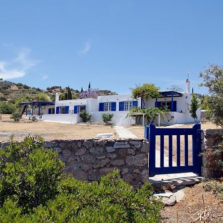 Aroura Homes 4Br Beachfront Villa Szpécesz Kültér fotó