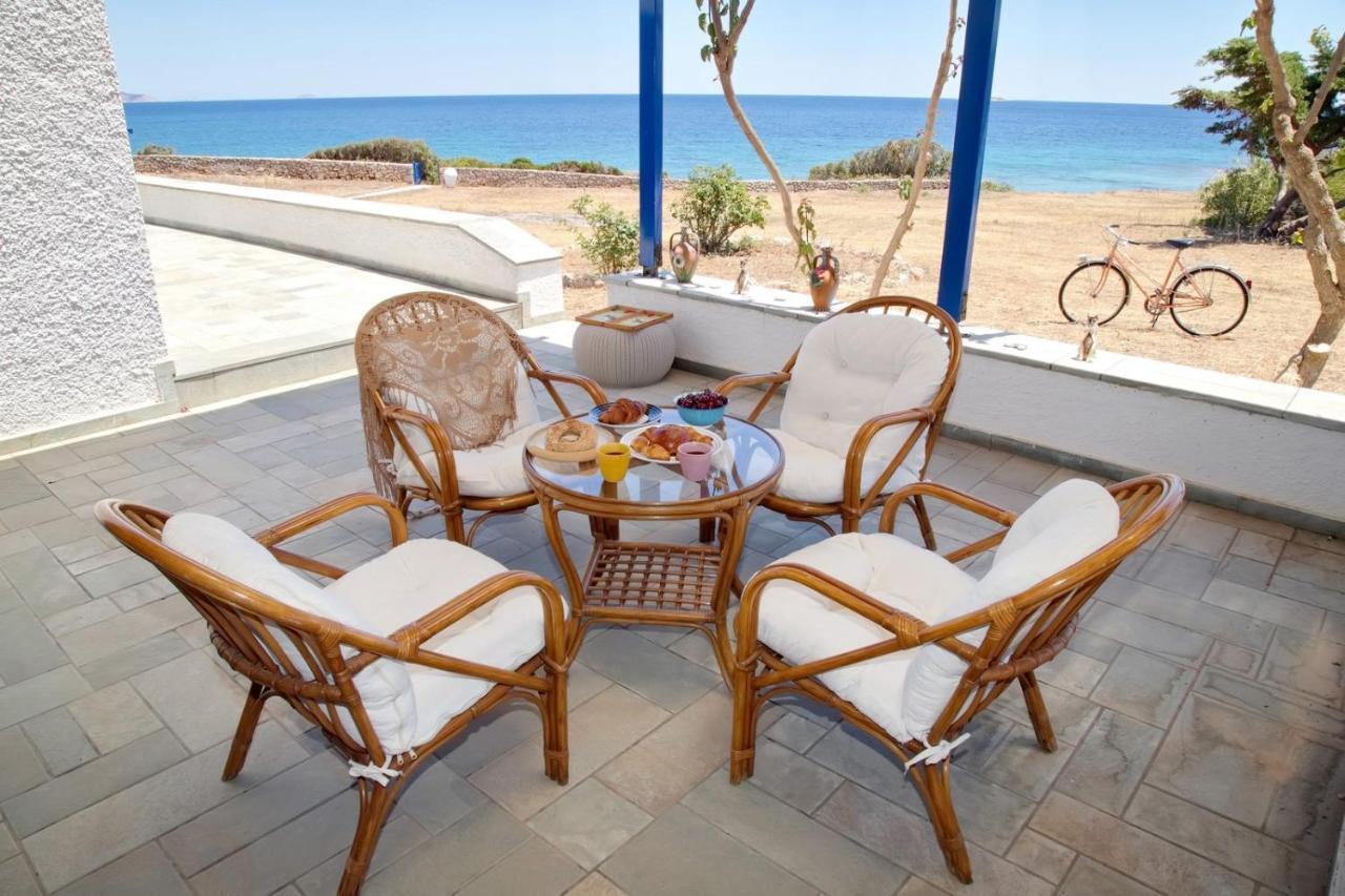 Aroura Homes 4Br Beachfront Villa Szpécesz Kültér fotó