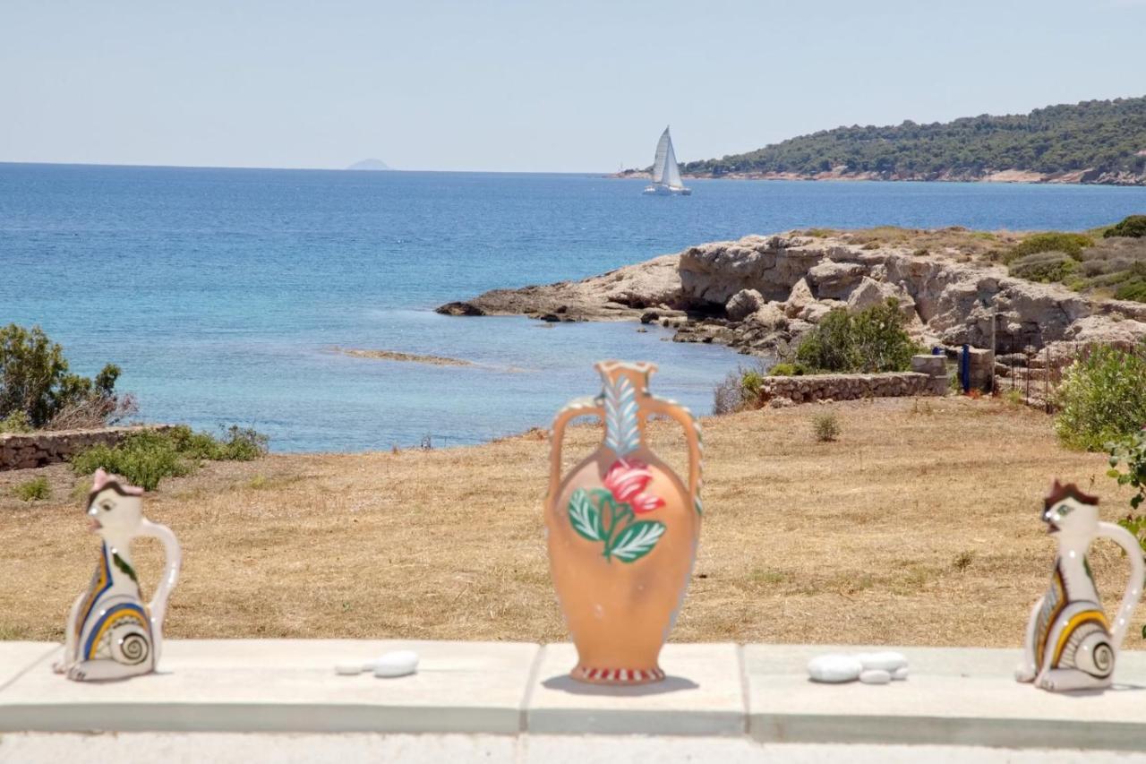 Aroura Homes 4Br Beachfront Villa Szpécesz Kültér fotó