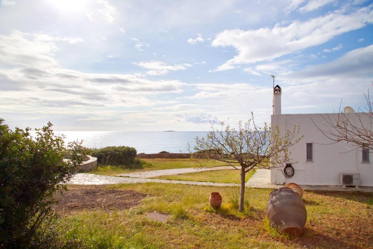 Aroura Homes 4Br Beachfront Villa Szpécesz Kültér fotó