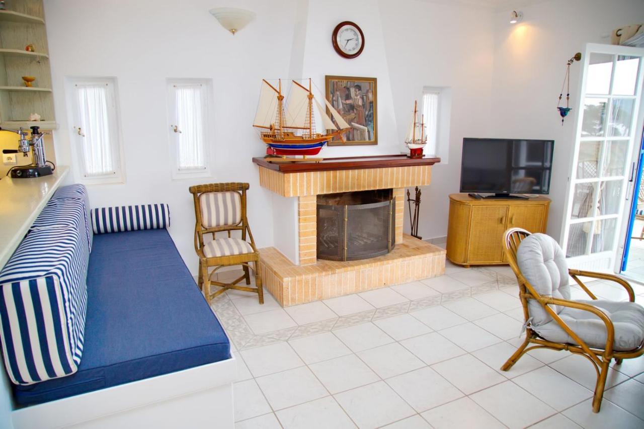 Aroura Homes 4Br Beachfront Villa Szpécesz Kültér fotó