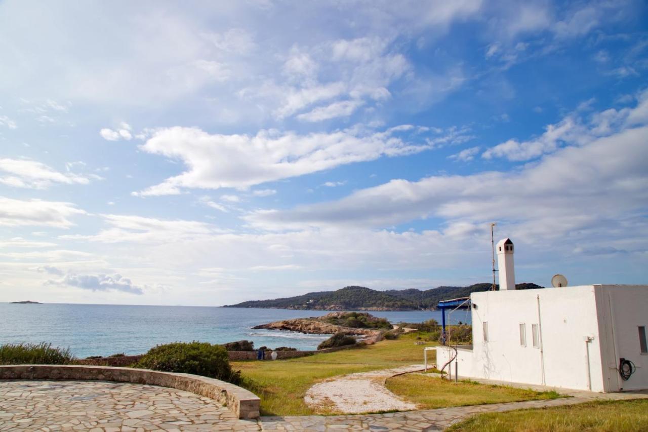 Aroura Homes 4Br Beachfront Villa Szpécesz Kültér fotó