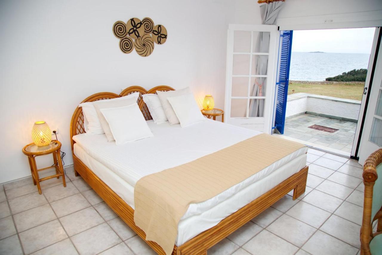 Aroura Homes 4Br Beachfront Villa Szpécesz Kültér fotó