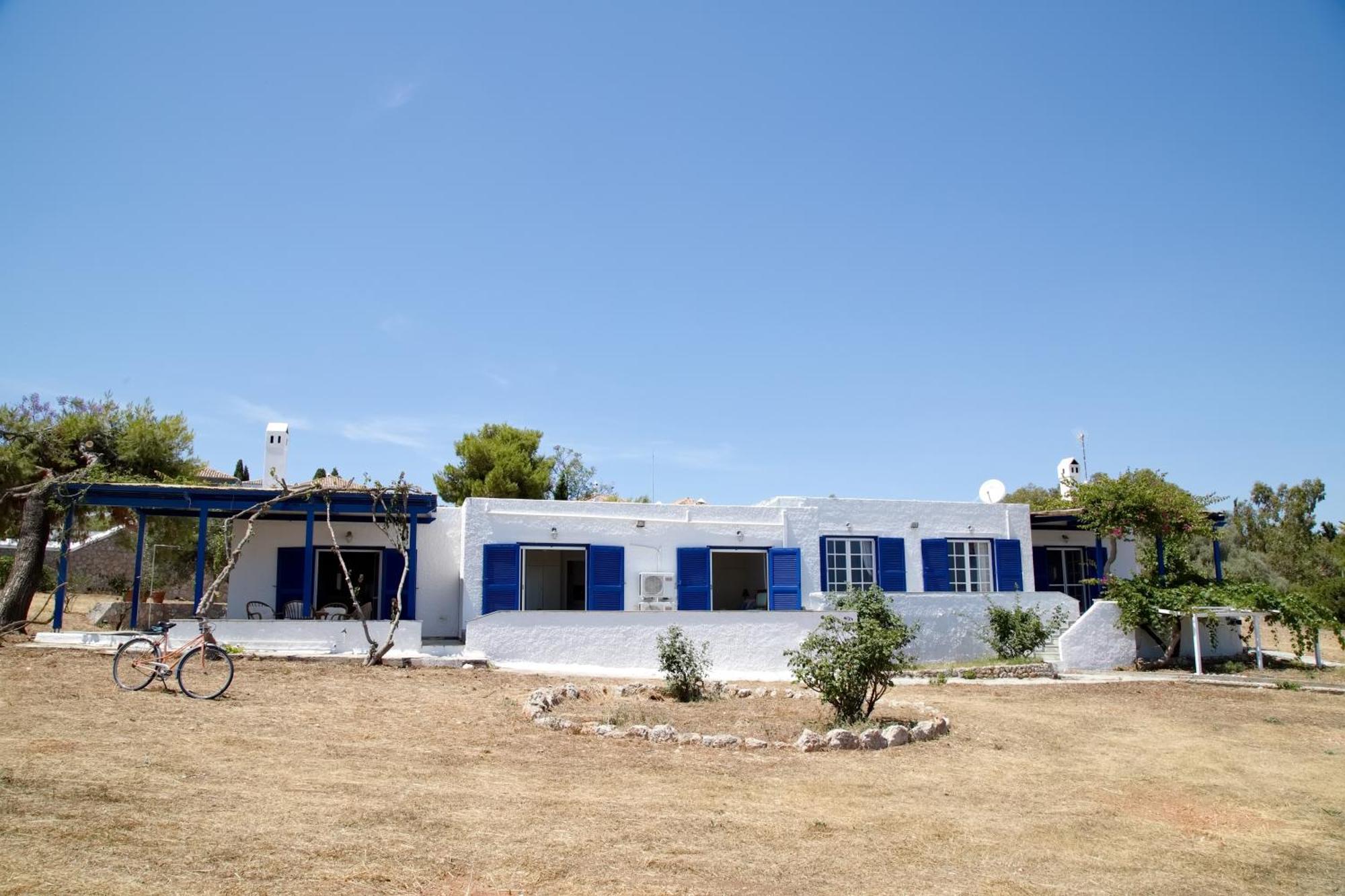 Aroura Homes 4Br Beachfront Villa Szpécesz Kültér fotó